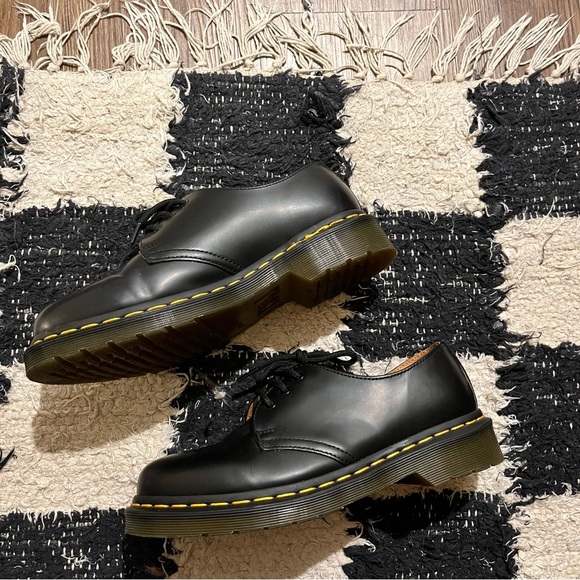 doc martens oxfords size 7 - Picture 2 of 5